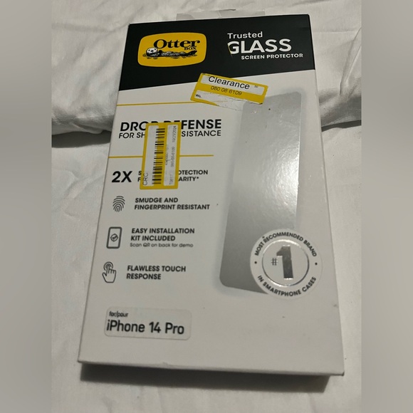 OtterBox Screen Protector for iPhone 14 Pro - Clear - Picture 1 of 3